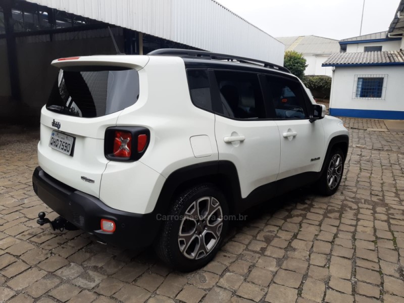 RENEGADE 1.8 16V FLEX LONGITUDE 4P AUTOMÁTICO - 2016 - VACARIA