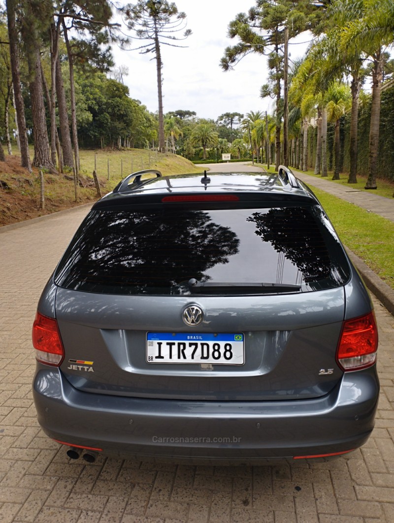 JETTA 2.5 I VARIANT 20V 170CV GASOLINA 4P TIPTRONIC - 2012 - CAXIAS DO SUL