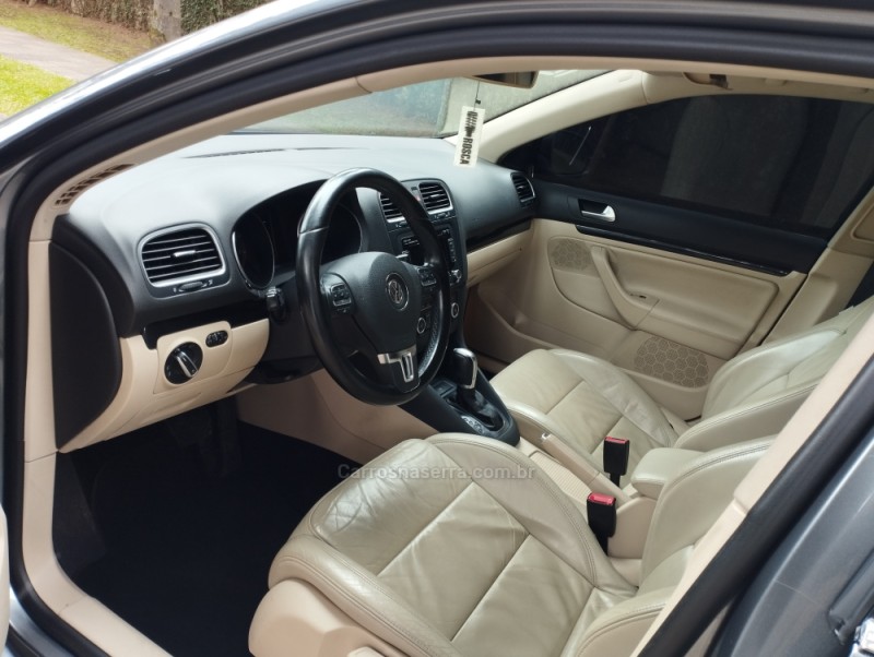 JETTA 2.5 I VARIANT 20V 170CV GASOLINA 4P TIPTRONIC - 2012 - CAXIAS DO SUL