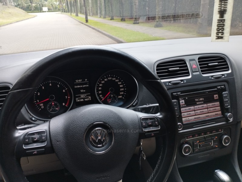 JETTA 2.5 I VARIANT 20V 170CV GASOLINA 4P TIPTRONIC - 2012 - CAXIAS DO SUL