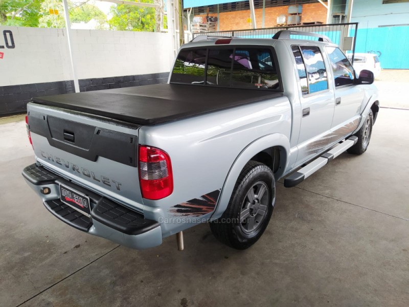 S10 2.4 MPFI RODEIO 4X2 CD 8V FLEX 4P MANUAL - 2011 - CAXIAS DO SUL