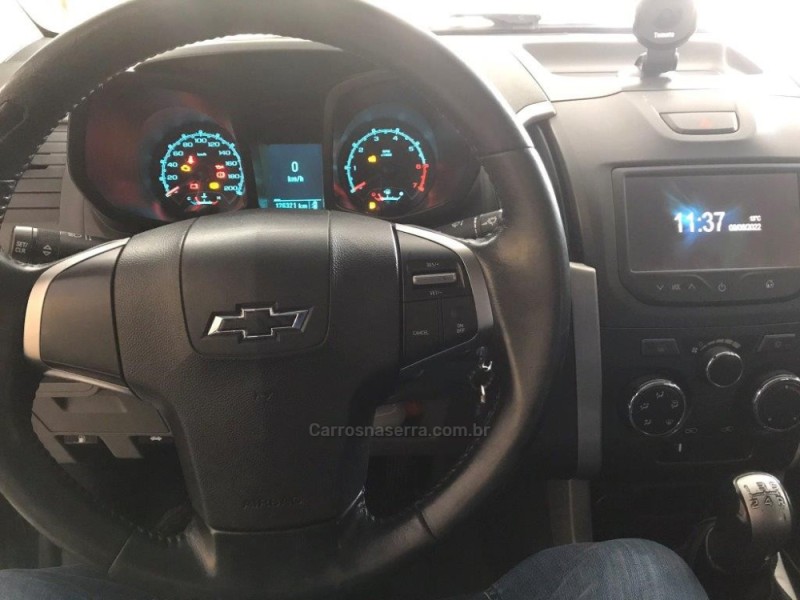 S10 2.4 LT 4X2 CD 8V FLEX 4P MANUAL - 2014 - FARROUPILHA