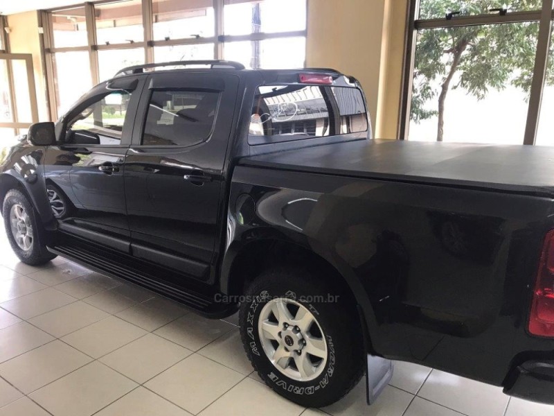 S10 2.4 LT 4X2 CD 8V FLEX 4P MANUAL - 2014 - FARROUPILHA