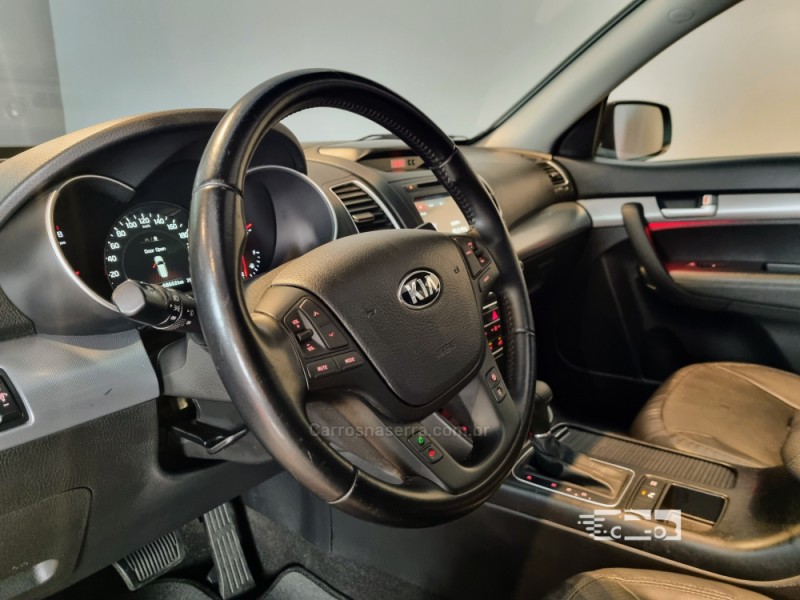 SORENTO 3.5 4X4 V6 24V GASOLINA 4P AUTOMÁTICO - 2015 - BENTO GONçALVES