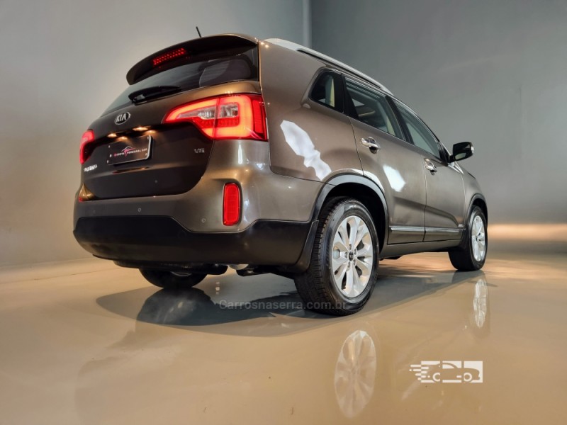 SORENTO 3.5 4X4 V6 24V GASOLINA 4P AUTOMÁTICO - 2015 - BENTO GONçALVES
