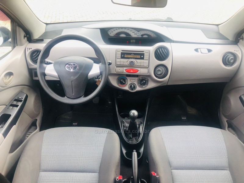 ETIOS 1.3 XS 16V FLEX 4P MANUAL - 2013 - DOIS IRMãOS