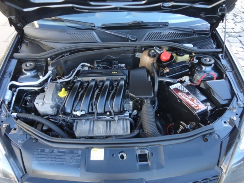 CLIO 1.6 EXPRESSION SEDAN 16V FLEX 4P MANUAL - 2005 - BENTO GONçALVES