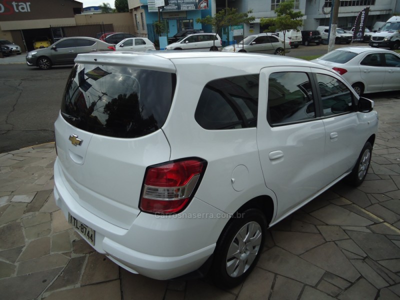 SPIN 1.8 LT 8V FLEX 4P MANUAL - 2013 - NOVO HAMBURGO