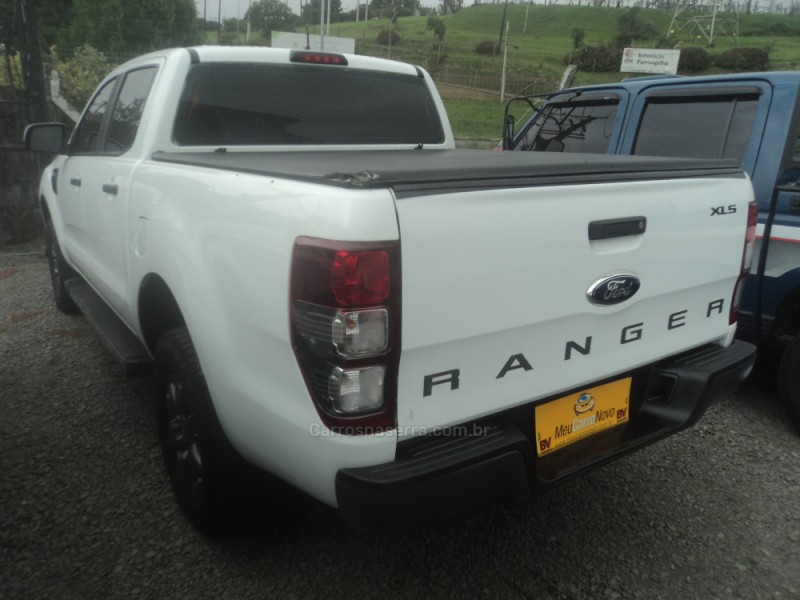 RANGER 2.5 XLS 4X2 CD 16V FLEX 4P MANUAL - 2015 - FARROUPILHA