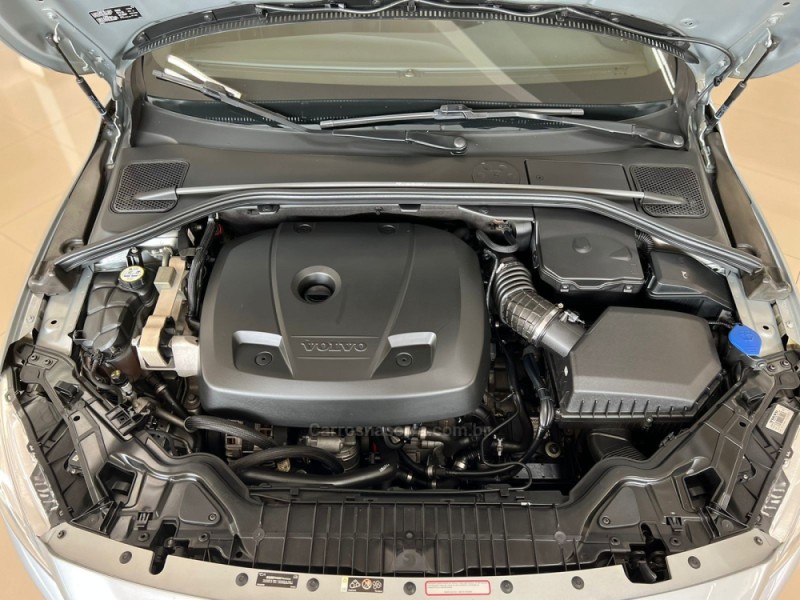 XC60 2.0 T6 R DESIGN TURBO GASOLINA 4P AUTOMÁTICO - 2016 - TAQUARA