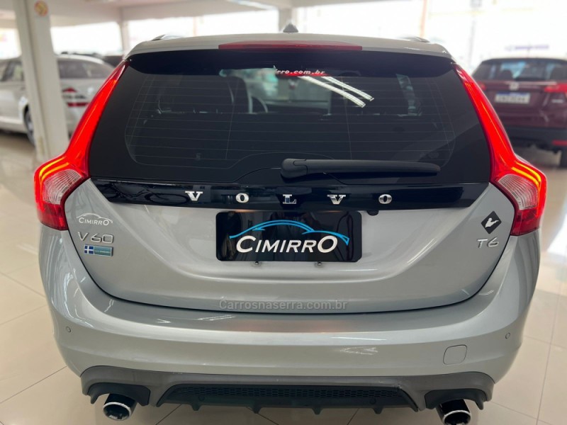 XC60 2.0 T6 R DESIGN TURBO GASOLINA 4P AUTOMÁTICO - 2016 - TAQUARA