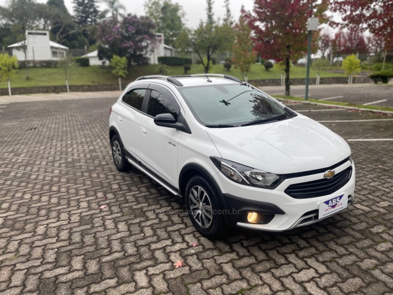 ONIX 1.4 MPFI ACTIV 8V FLEX 4P MANUAL