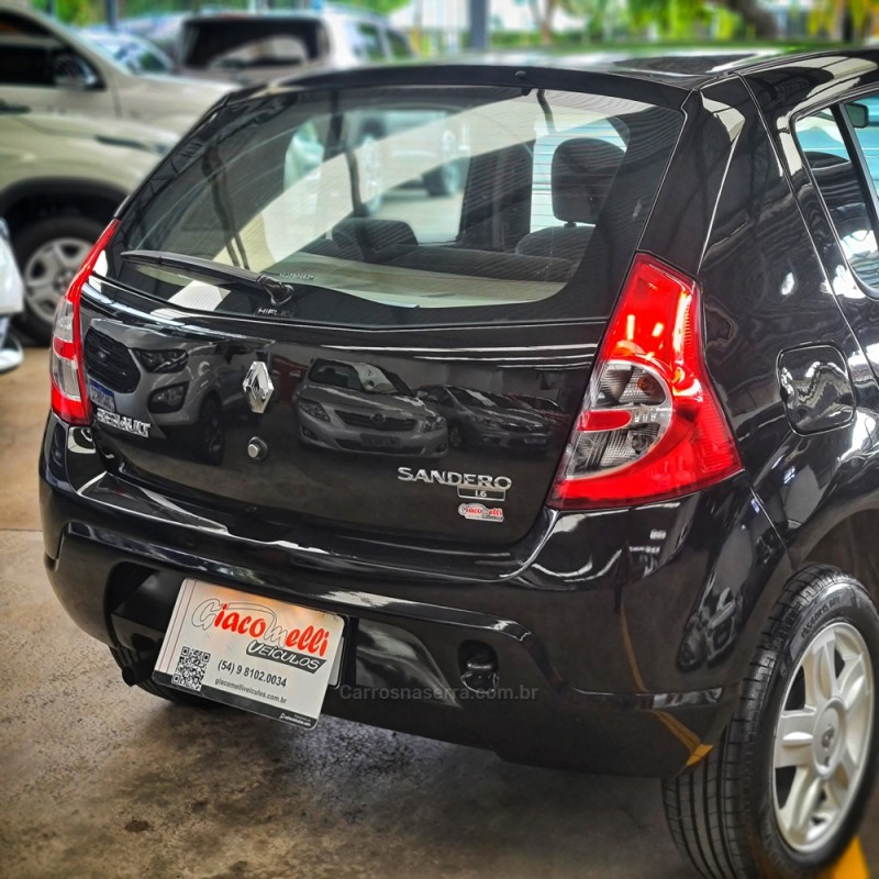 SANDERO 1.6 PRIVILÉGE 8V FLEX 4P MANUAL - 2011 - CAXIAS DO SUL