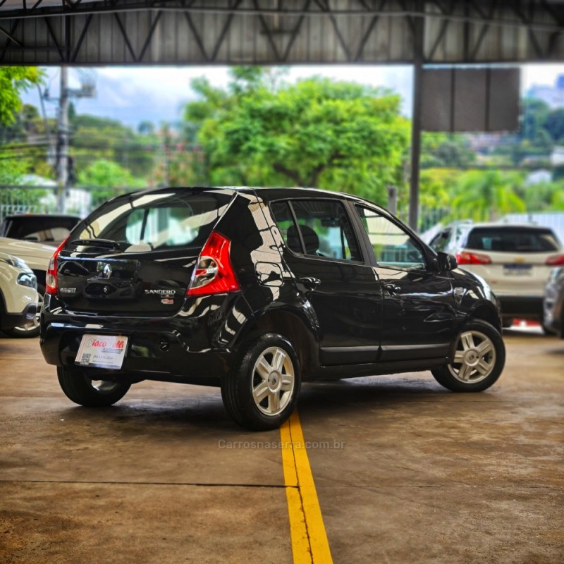 SANDERO 1.6 PRIVILÉGE 8V FLEX 4P MANUAL - 2011 - CAXIAS DO SUL