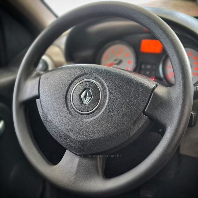SANDERO 1.6 PRIVILÉGE 8V FLEX 4P MANUAL - 2011 - CAXIAS DO SUL