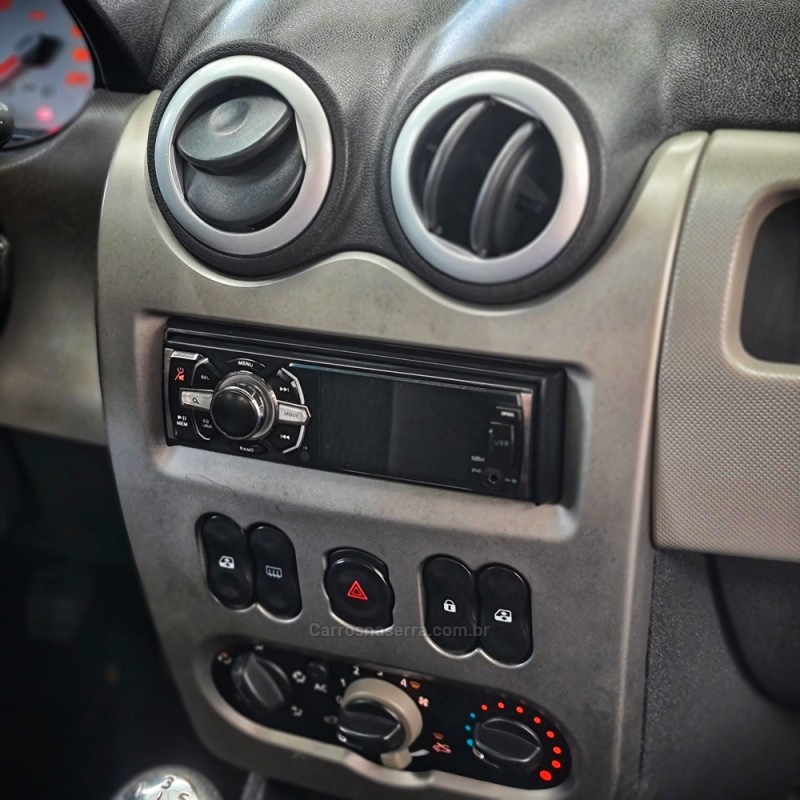 SANDERO 1.6 PRIVILÉGE 8V FLEX 4P MANUAL - 2011 - CAXIAS DO SUL