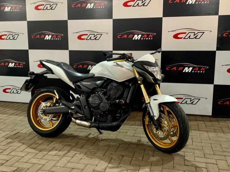 CB 600F HORNET