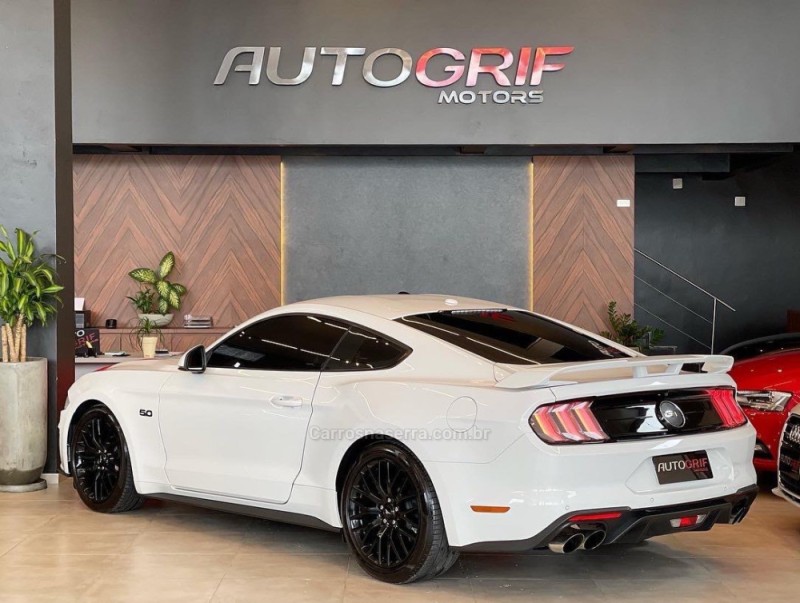 MUSTANG 5.0 GT PREMIUM COUPÉ V8 32V GASOLINA 2P AUTOMÁTICO - 2018 - CAMPO BOM