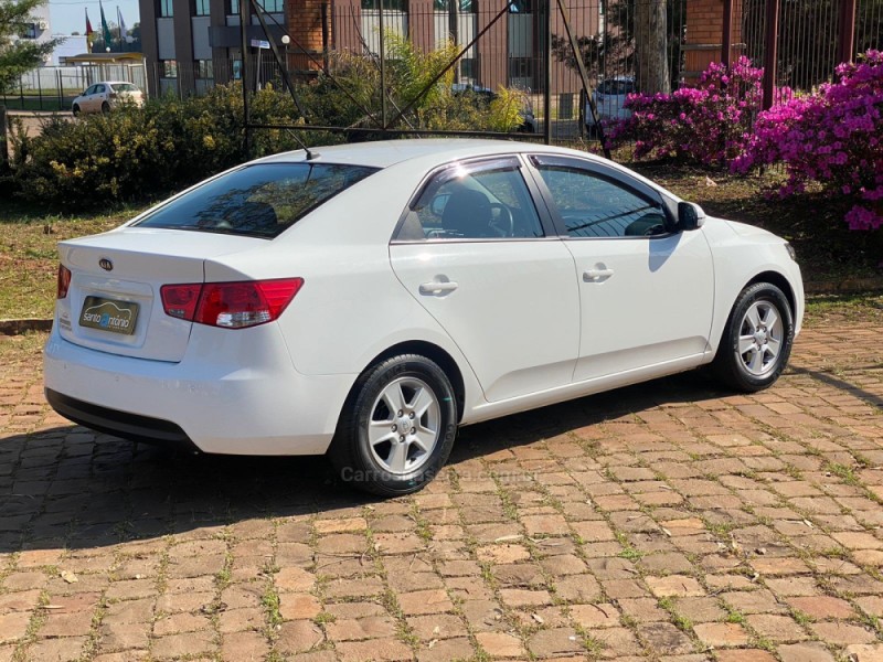 CERATO 1.6 EX3 SEDAN 16V GASOLINA 4P MANUAL - 2013 - LAGOA VERMELHA