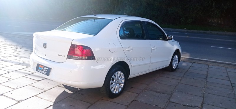 VOYAGE 1.0 MI TRENDLINE 8V FLEX 4P MANUAL - 2011 - CAXIAS DO SUL