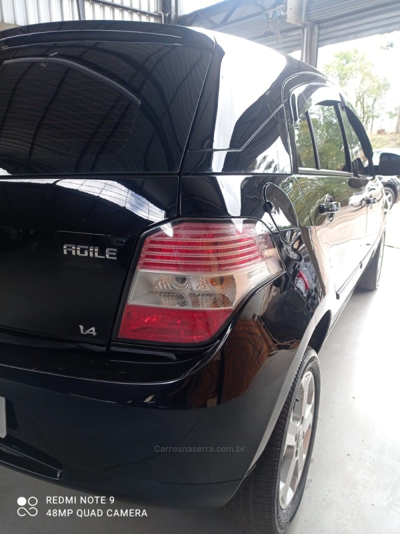 AGILE 1.4 MPFI LT 8V FLEX 4P MANUAL - 2011 - VACARIA