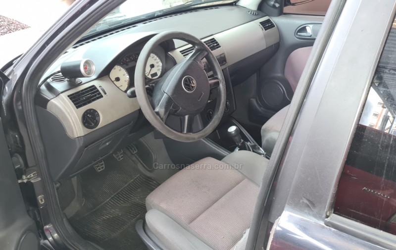 PARATI 1.0 MI CROSSOVER 16V TURBO GASOLINA 4P MANUAL G.III - 2003 - CAXIAS DO SUL