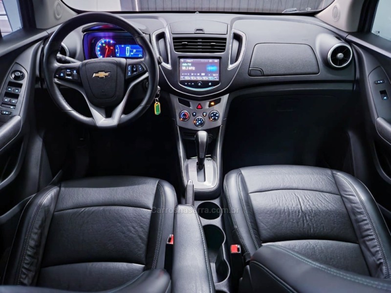 TRACKER 1.8 MPFI LTZ 4X2 16V FLEX 4P AUTOMÁTICO - 2014 - CAMPO BOM