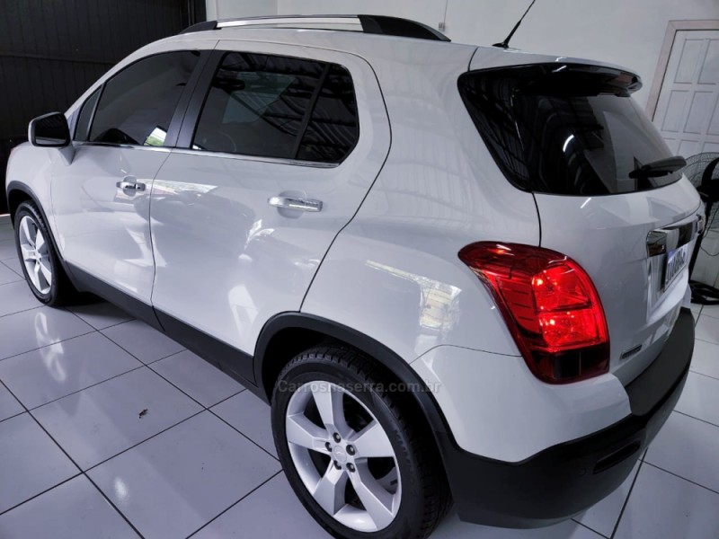 TRACKER 1.8 MPFI LTZ 4X2 16V FLEX 4P AUTOMÁTICO - 2014 - CAMPO BOM