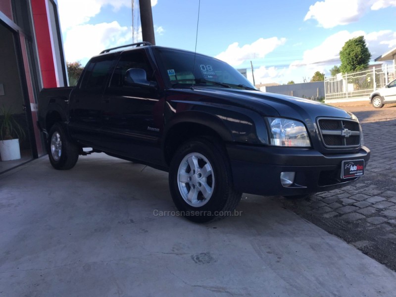 S10 2.4 MPFI ADVANTAGE 4X2 CD 8V FLEX 4P MANUAL - 2008 - VACARIA