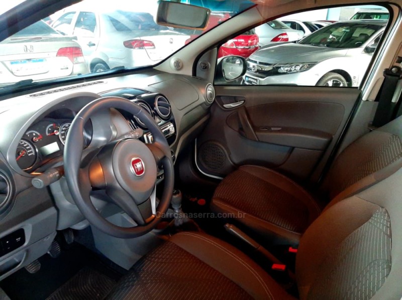 PALIO 1.0 MPI ATTRACTIVE 8V FLEX 4P MANUAL - 2015 - CAXIAS DO SUL