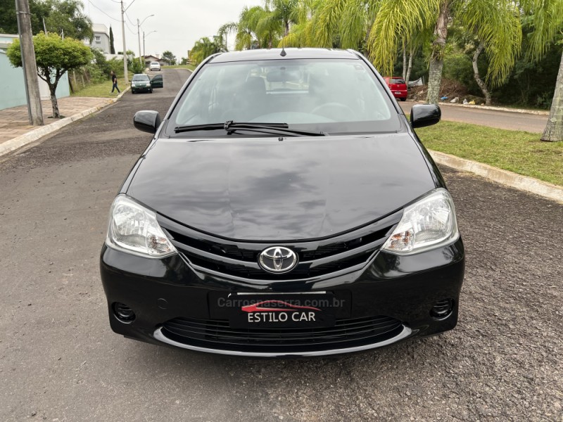 ETIOS 1.3 XS 16V FLEX 4P MANUAL - 2013 - CAMPO BOM