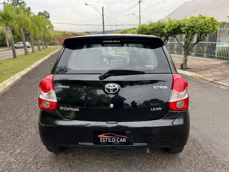 ETIOS 1.3 XS 16V FLEX 4P MANUAL - 2013 - CAMPO BOM