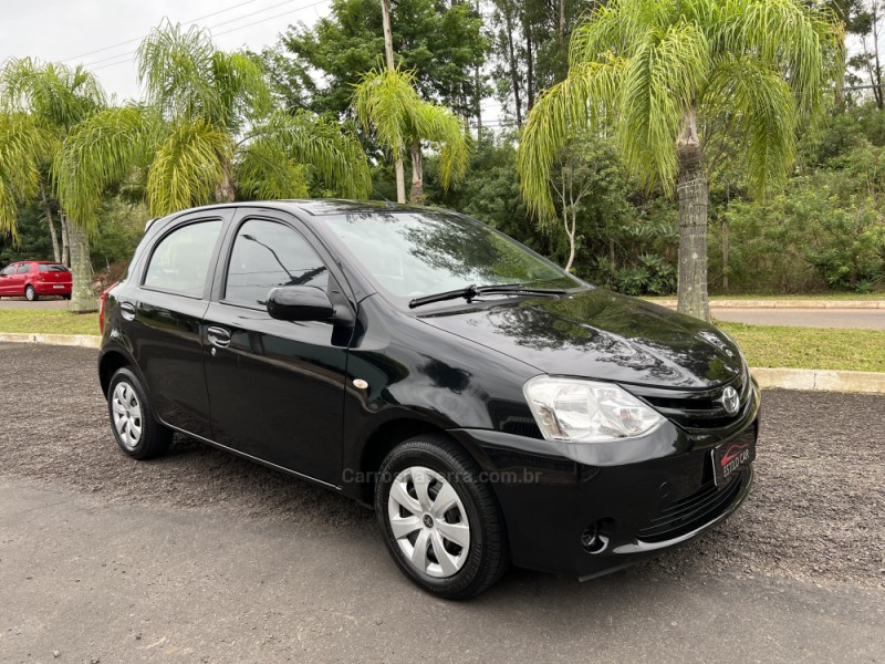 etios 1.3 xs 16v flex 4p manual 2013 campo bom