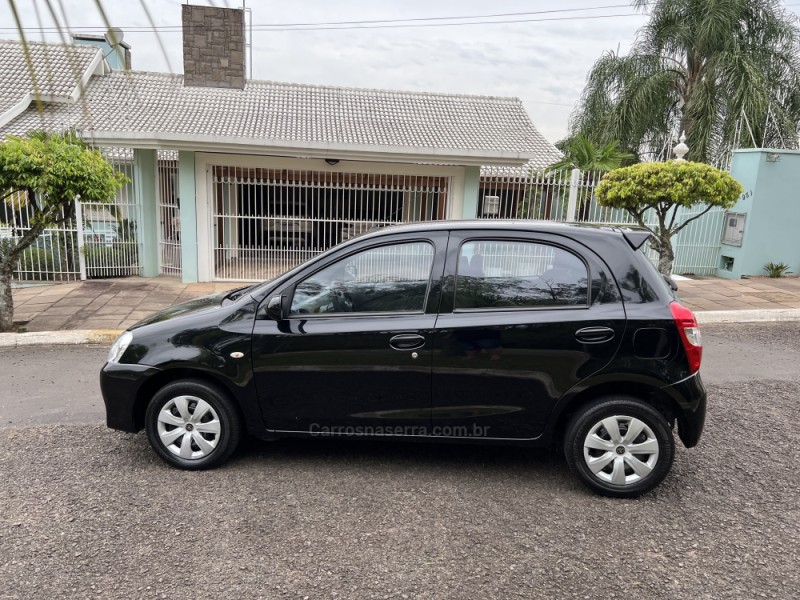 ETIOS 1.3 XS 16V FLEX 4P MANUAL - 2013 - CAMPO BOM