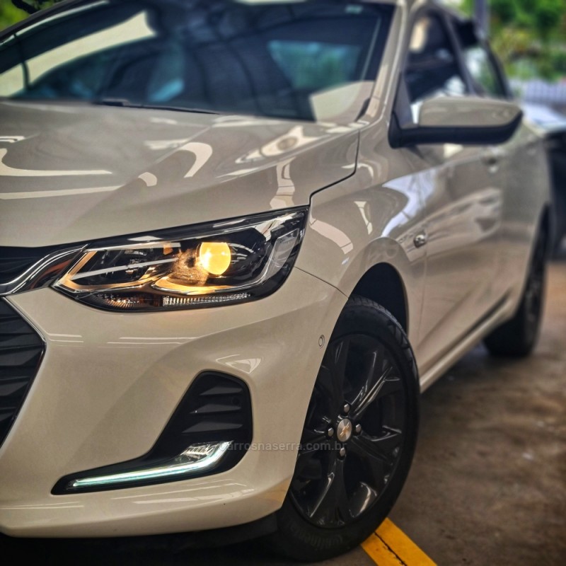 ONIX  1.0	PREMIER II PLUS 12V TURBO FLEX 4P AUTOMÁTICO - 2020 - CAXIAS DO SUL