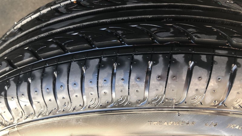 UNO 1.0 WAY 8V FLEX 4P MANUAL - 2013 - FARROUPILHA