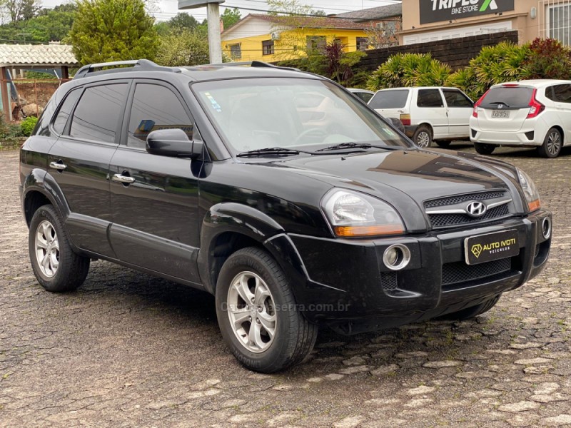 tucson 2.0 mpfi gl 16v 142cv 2wd gasolina 4p automatico 2013 ivoti