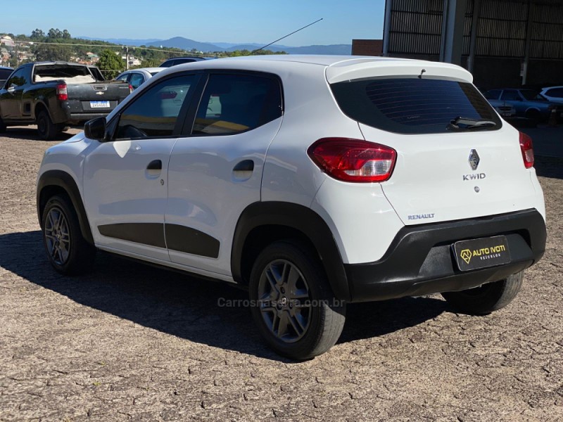 KWID 1.0 12V SCE FLEX ZEN MANUAL - 2020 - IVOTI