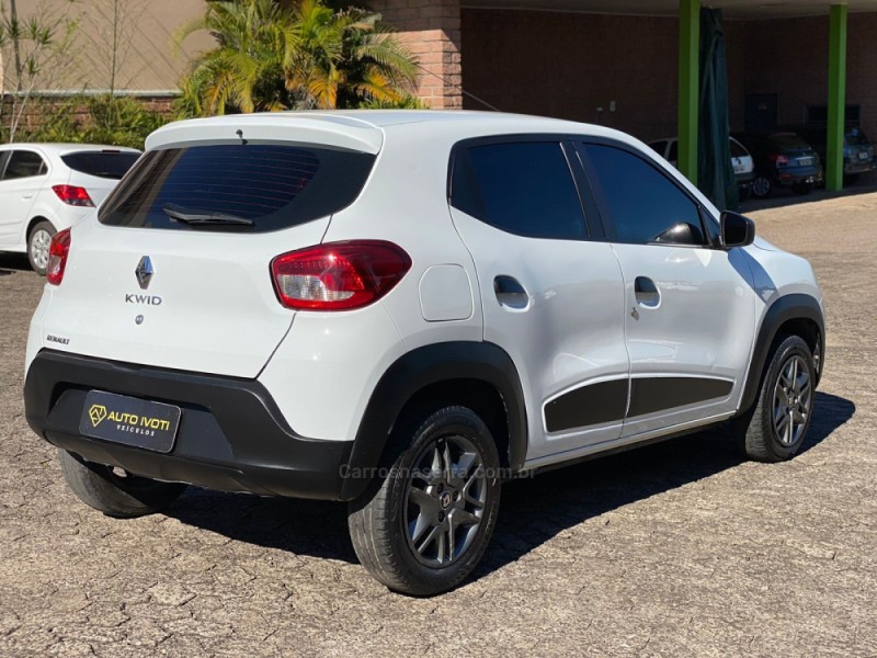 KWID 1.0 12V SCE FLEX ZEN MANUAL - 2020 - IVOTI