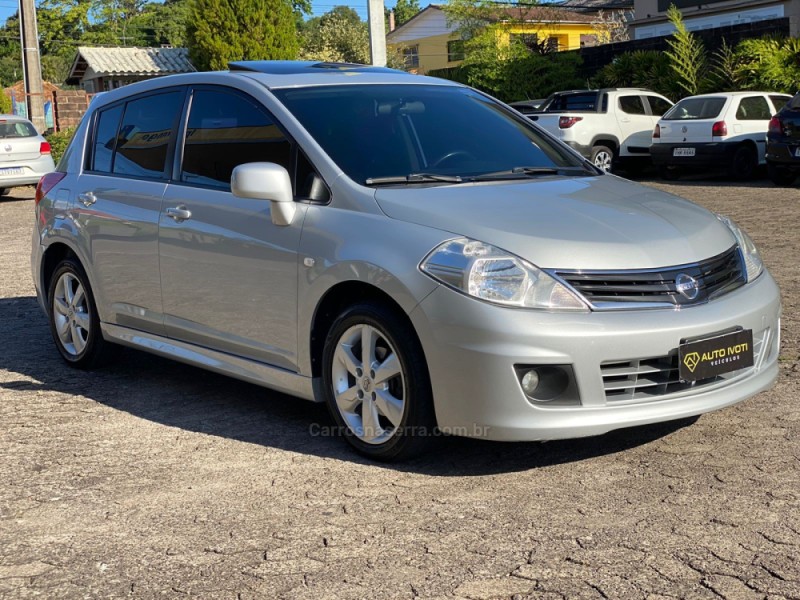 tiida 1.8 s 16v flex 4p automatico 2013 ivoti