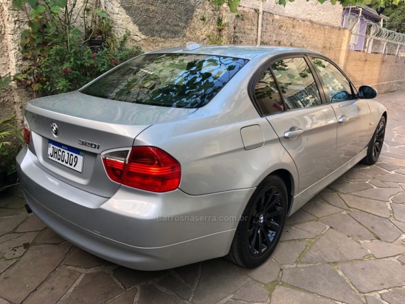 320I 2.0 16V GASOLINA 4P AUTOMÁTICO - 2007 - FARROUPILHA