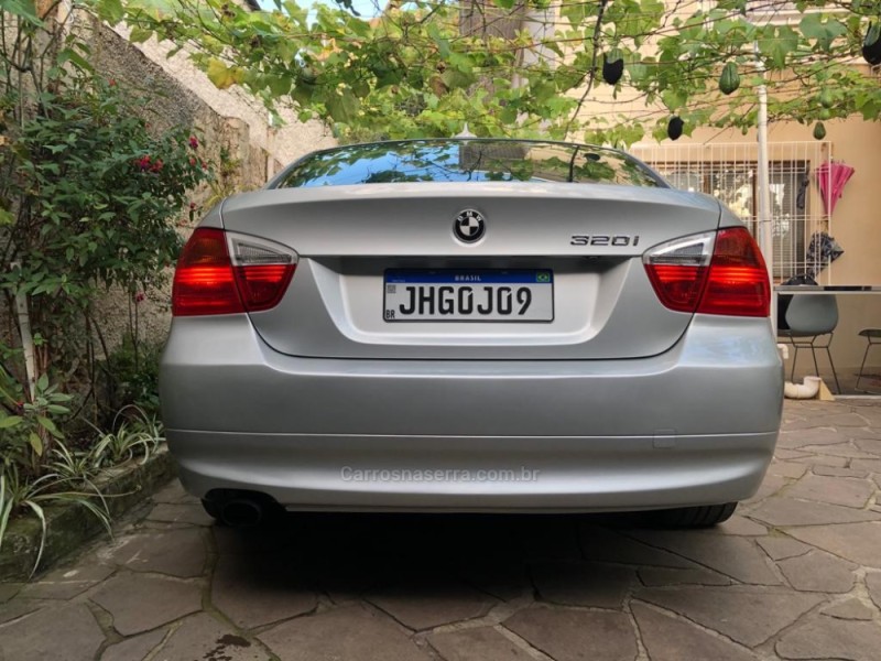 320I 2.0 16V GASOLINA 4P AUTOMÁTICO - 2007 - FARROUPILHA