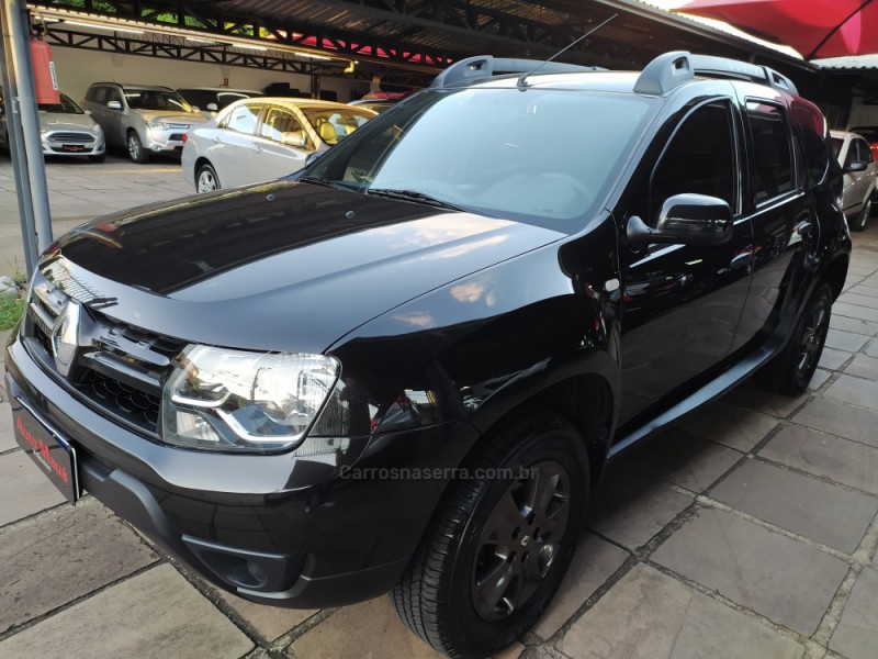 DUSTER 1.6 EXPRESSION 4X2 16V FLEX 4P MANUAL - 2017 - NOVO HAMBURGO