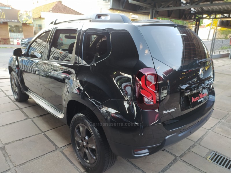 DUSTER 1.6 EXPRESSION 4X2 16V FLEX 4P MANUAL - 2017 - NOVO HAMBURGO