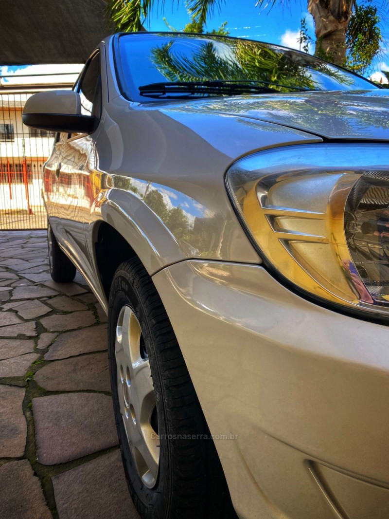 CELTA 1.0 MPFI LT 8V FLEX 4P MANUAL - 2013 - CAXIAS DO SUL