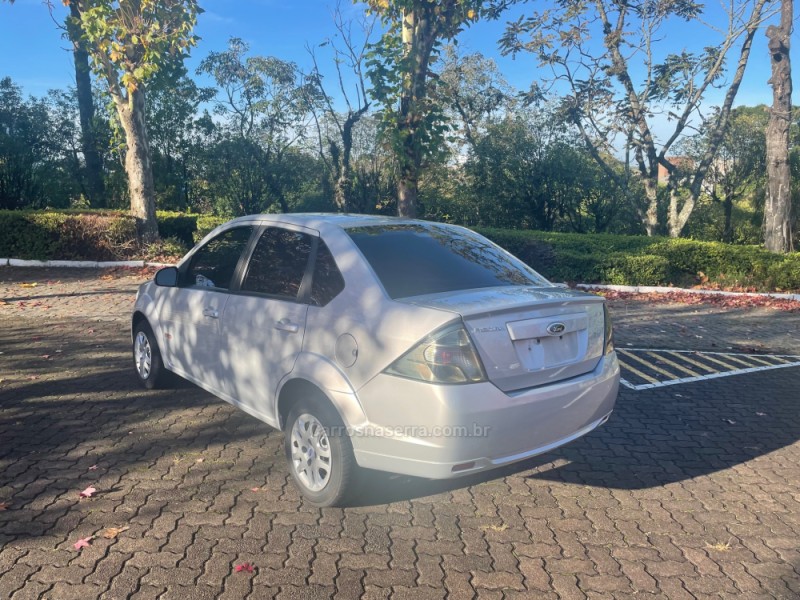 FIESTA 1.6 MPI SEDAN 8V FLEX 4P MANUAL - 2013 - CAXIAS DO SUL