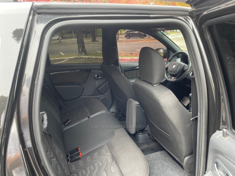DUSTER 1.6 DYNAMIQUE 4X2 16V FLEX 4P MANUAL - 2016 - CAXIAS DO SUL