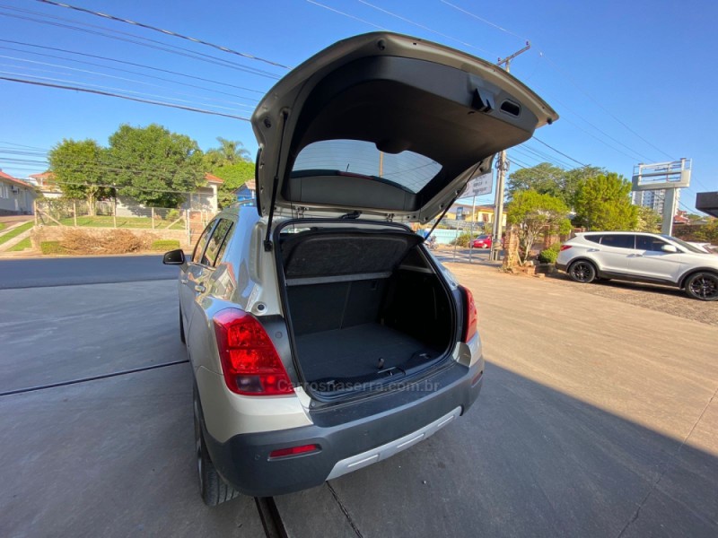 TRACKER 1.8 MPFI LTZ 4X2 16V FLEX 4P AUTOMÁTICO - 2015 - IVOTI