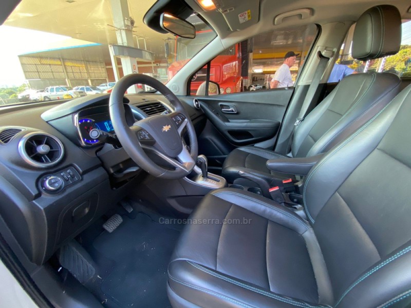 TRACKER 1.8 MPFI LTZ 4X2 16V FLEX 4P AUTOMÁTICO - 2015 - IVOTI