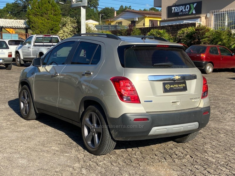 TRACKER 1.8 MPFI LTZ 4X2 16V FLEX 4P AUTOMÁTICO - 2015 - IVOTI